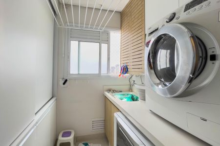 Apartamento à venda com 94m², 3 quartos e 2 vagas Apartamento à venda com 94m², 3 quartos e 2 vagasÁrea de serviço