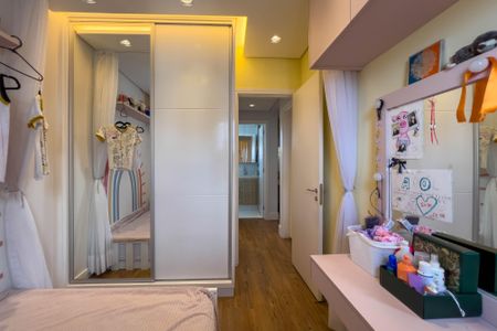 Apartamento à venda com 94m², 3 quartos e 2 vagas Apartamento à venda com 94m², 3 quartos e 2 vagasQuarto 2