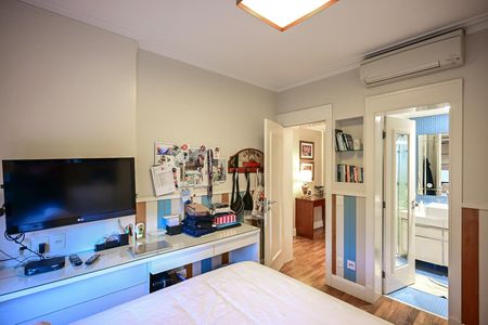 Apartamento à venda com 226m², 3 quartos e 4 vagasSuíte 1