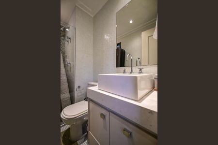 Apartamento à venda com 226m², 3 quartos e 4 vagasBanheiro Suíte 2