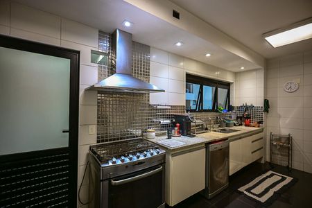 Apartamento à venda com 226m², 3 quartos e 4 vagasCozinha