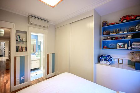 Apartamento à venda com 226m², 3 quartos e 4 vagasSuíte 1