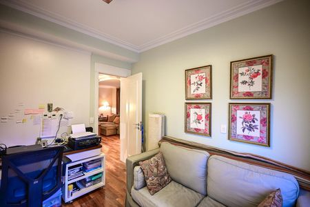 Apartamento à venda com 226m², 3 quartos e 4 vagasSuíte 2