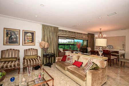 Apartamento à venda com 226m², 3 quartos e 4 vagasSala