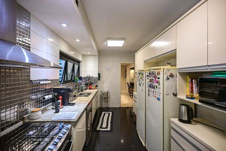 Apartamento à venda com 226m², 3 quartos e 4 vagasCozinha