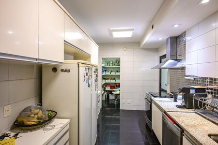 Apartamento à venda com 226m², 3 quartos e 4 vagasCozinha
