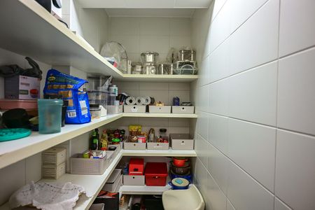 Apartamento à venda com 226m², 3 quartos e 4 vagasDespensa