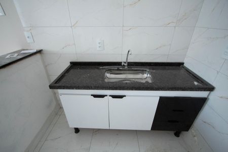 Casa para alugar com 53m², 2 quartos e 1 vaga Casa para alugar com 53m², 2 quartos e 1 vagaCozinha