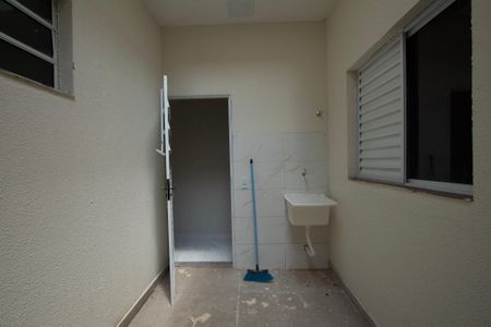 Casa para alugar com 53m², 2 quartos e 1 vaga Casa para alugar com 53m², 2 quartos e 1 vagaÁrea de Serviço