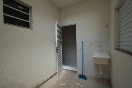 Casa para alugar com 53m², 2 quartos e 1 vaga Casa para alugar com 53m², 2 quartos e 1 vagaÁrea de Serviço