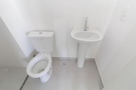 Apartamento para alugar com 42m², 2 quartos e sem vagaBanheiro