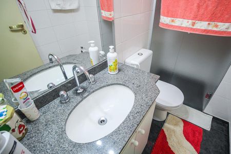 Apartamento à venda com 75m², 3 quartos e 2 vagasBanheiro