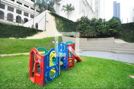 Apartamento à venda com 75m², 3 quartos e 2 vagasÁrea comum - Playground