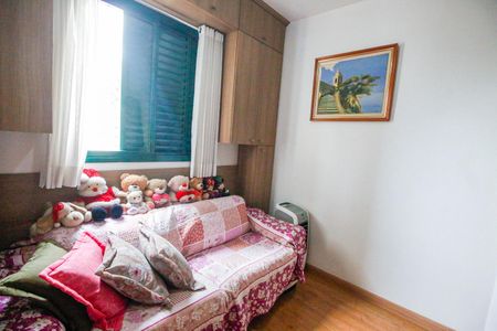 Apartamento à venda com 75m², 3 quartos e 2 vagasQuarto 1