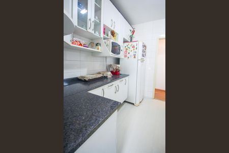 Apartamento à venda com 75m², 3 quartos e 2 vagasCozinha