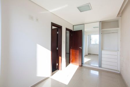 Apartamento para alugar com 60m², 2 quartos e 1 vagaSuite