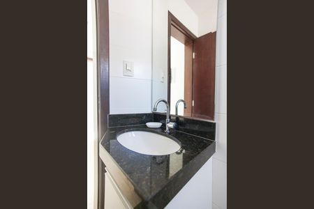 Apartamento para alugar com 60m², 2 quartos e 1 vagaBanheiro Social