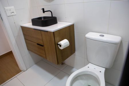 Apartamento para alugar com 69m², 2 quartos e 1 vaga Apartamento para alugar com 69m², 2 quartos e 1 vagaBanheiro