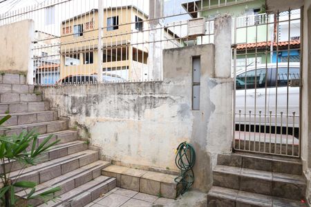 Casa para alugar com 40m², 1 quarto e sem vagaPortão do imóvel