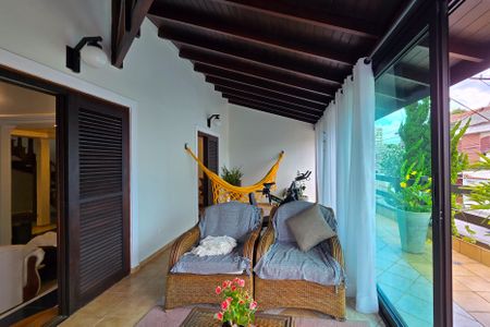 Casa à venda com 269m², 2 quartos e 4 vagasVaranda