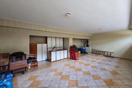 Casa à venda com 269m², 2 quartos e 4 vagasGaragem