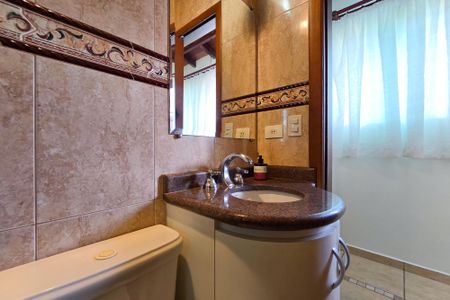 Casa à venda com 269m², 2 quartos e 4 vagasBanheiro 2