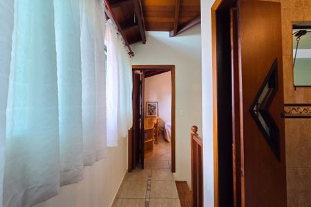 Casa à venda com 269m², 2 quartos e 4 vagasAcesso - Quartos