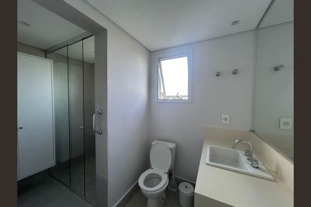 Banheiro de apartamento para alugar com 2 quartos, 62m² em Aldeia da Serra, Barueri
