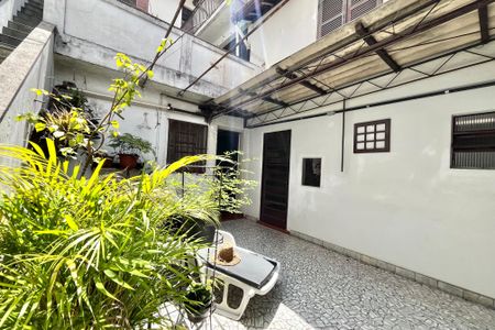 Casa à venda com 423m², 4 quartos e 2 vagasQuintal