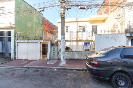 Fachada + Placa de casa para alugar com 2 quartos, 40m² em Jardim Sao Pedro, São Paulo