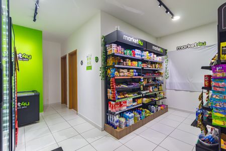 Apartamento à venda com 134m², 3 quartos e 3 vagas Apartamento à venda com 134m², 3 quartos e 3 vagasMini Mercado