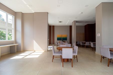 Apartamento à venda com 134m², 3 quartos e 3 vagas Apartamento à venda com 134m², 3 quartos e 3 vagasSalão de Festas