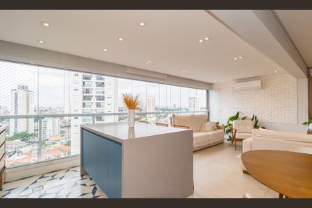 Varanda de apartamento à venda com 3 quartos, 134m² em Vila Bertioga, São Paulo