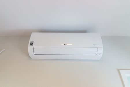 Apartamento à venda com 134m², 3 quartos e 3 vagas Apartamento à venda com 134m², 3 quartos e 3 vagasDetalhe - Suíte 2