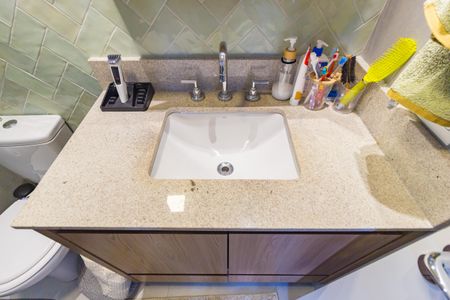 Apartamento à venda com 134m², 3 quartos e 3 vagas Apartamento à venda com 134m², 3 quartos e 3 vagasDetalhe Banheiro - Suíte 1