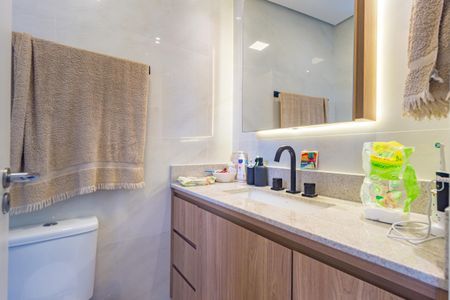 Apartamento à venda com 134m², 3 quartos e 3 vagas Apartamento à venda com 134m², 3 quartos e 3 vagasBanheiro - Suíte 3