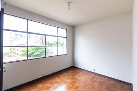 Quarto 2 de apartamento para alugar com 2 quartos, 84m² em Cruzeiro, Belo Horizonte
