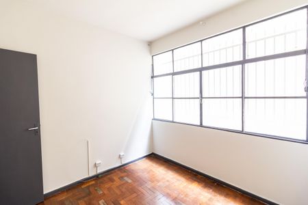 Quarto 1 de apartamento para alugar com 2 quartos, 84m² em Cruzeiro, Belo Horizonte