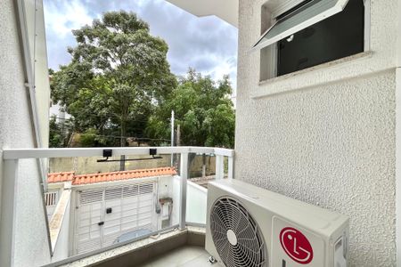 Casa à venda com 130m², 3 quartos e 2 vagas Casa à venda com 130m², 3 quartos e 2 vagasVaranda da Suíte