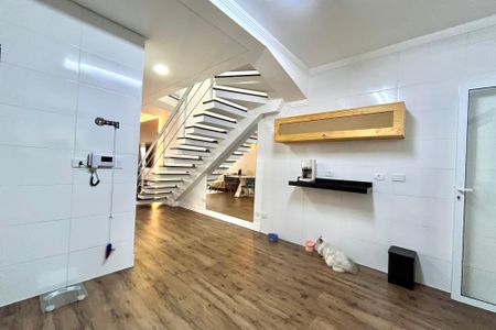 Casa à venda com 130m², 3 quartos e 2 vagas Casa à venda com 130m², 3 quartos e 2 vagasCozinha