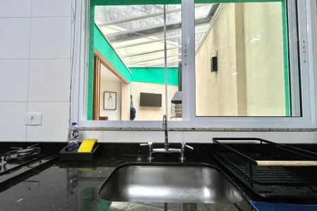 Casa à venda com 130m², 3 quartos e 2 vagas Casa à venda com 130m², 3 quartos e 2 vagasCozinha