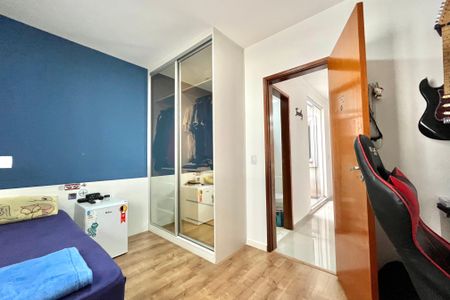 Casa à venda com 130m², 3 quartos e 2 vagas Casa à venda com 130m², 3 quartos e 2 vagasQuarto 3