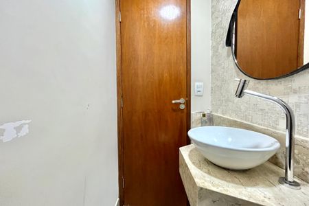 Casa à venda com 130m², 3 quartos e 2 vagas Casa à venda com 130m², 3 quartos e 2 vagasLavabo