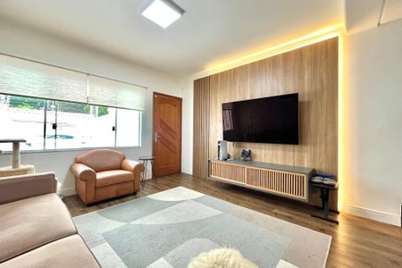 Sala de casa à venda com 3 quartos, 130m² em Vila Mariana, São Paulo