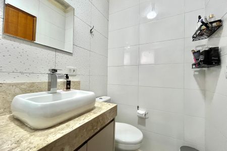 Casa à venda com 130m², 3 quartos e 2 vagas Casa à venda com 130m², 3 quartos e 2 vagasBanheiro da Suíte