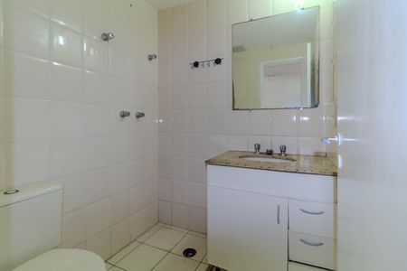 Apartamento à venda com 66m², 3 quartos e 1 vaga Apartamento à venda com 66m², 3 quartos e 1 vagaBanheiro da Suíte