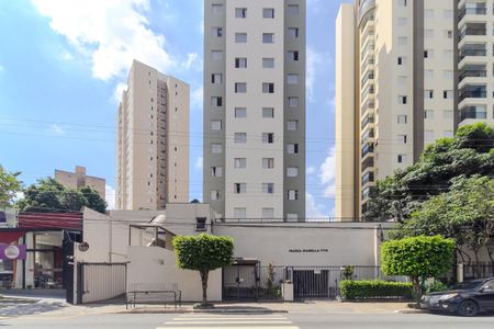Apartamento à venda com 66m², 3 quartos e 1 vaga Apartamento à venda com 66m², 3 quartos e 1 vagaFachada