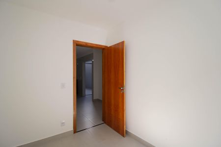 Quarto 1 de apartamento à venda com 2 quartos, 44m² em Vila Mangalot, São Paulo