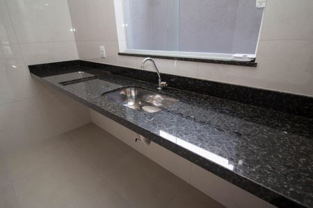Apartamento à venda com 44m², 2 quartos e 1 vaga Apartamento à venda com 44m², 2 quartos e 1 vagaCozinha