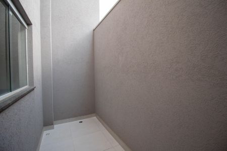 Apartamento à venda com 44m², 2 quartos e 1 vaga Apartamento à venda com 44m², 2 quartos e 1 vagaQuintal